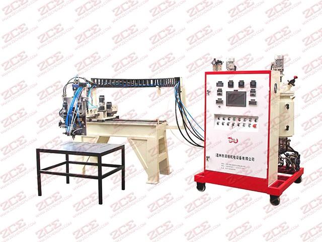 Tiga dimensi mikro Sealing Strip Casting mesin